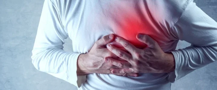 Nyeri Dada: Asam Lambung atau Serangan Jantung? Kenali Perbedaannya Sejak Dini Nyeri Dada: Asam Lambung atau Serangan Jantung? Kenali Perbedaannya Sejak Dini